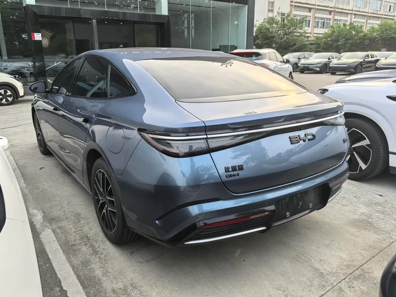BYD Seal 2023 DM-i 1.5T 121KM Honor type exterior photo 4 BYD Seal 2023 DM-i 1.5T 121KM Honor type exterior photo 4