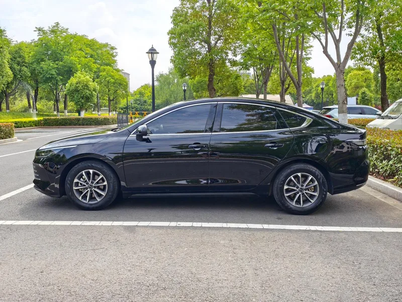 BYD Destroyer 05 2024 Glory Edition DM-i 55KM Luxury type exterior photo 4 BYD Destroyer 05 2024 Glory Edition DM-i 55KM Luxury type exterior photo 4