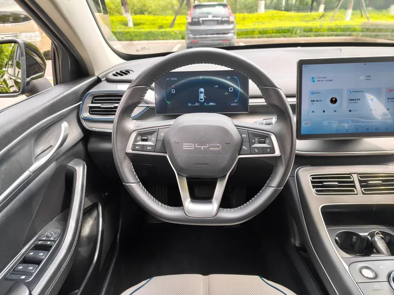 BYD Destroyer 05 2024 Glory Edition DM-i 55KM Luxury type interior photo 17 BYD Destroyer 05 2024 Glory Edition DM-i 55KM Luxury type interior photo 17