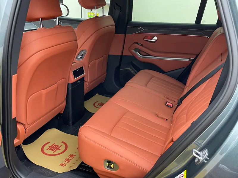 BYD Tang 2025 DM-p 175KM Four-wheel drive drone player version exterior photo 4 BYD Tang 2025 DM-p 175KM Four-wheel drive drone player version exterior photo 4