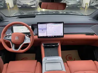 BYD Tang 2025 DM-p 175KM Four-wheel drive drone player version interior photo 6 BYD Tang 2025 DM-p 175KM Four-wheel drive drone player version interior photo 6