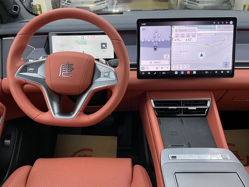 BYD Tang 2025 DM-p 175KM Four-wheel drive drone player version interior photo 7 BYD Tang 2025 DM-p 175KM Four-wheel drive drone player version interior photo 7