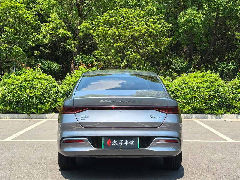 BYD Qin PLUS 2024 Glory Edition DM-i 55KM Leading Type exterior photo 6 BYD Qin PLUS 2024 Glory Edition DM-i 55KM Leading Type exterior photo 6