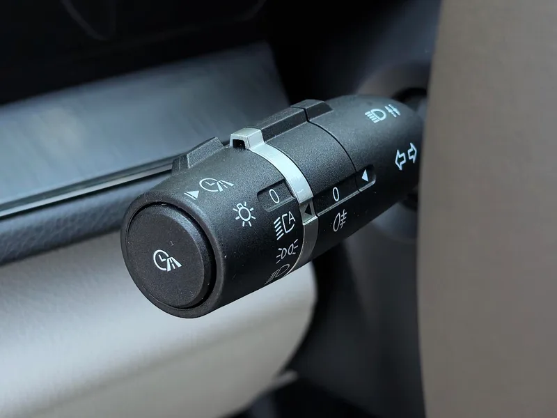 BYD Qin PLUS 2024 Glory Edition DM-i 55KM Leading Type interior photo 20 BYD Qin PLUS 2024 Glory Edition DM-i 55KM Leading Type interior photo 20