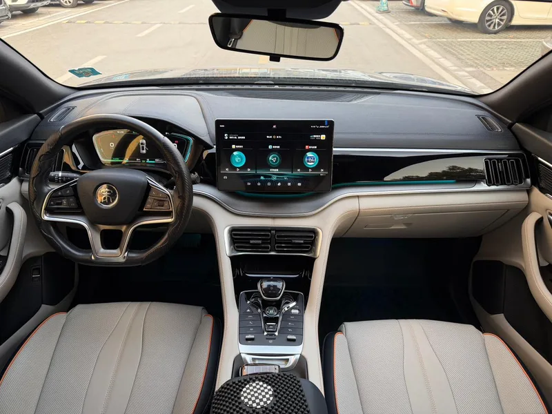 BYD Song PLUS DM 2021 DM-i 51KM Two-wheel drive honor type interior photo 8 BYD Song PLUS DM 2021 DM-i 51KM Two-wheel drive honor type interior photo 8