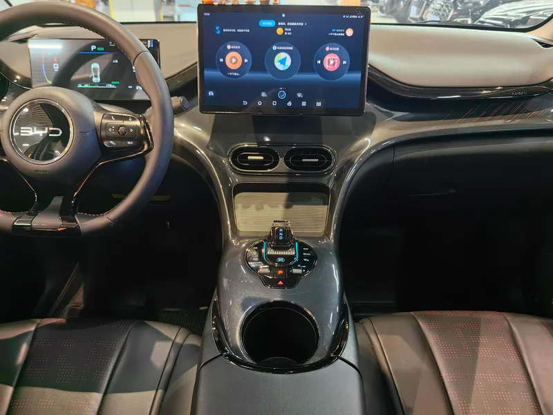 BYD e2 2024 Glory Edition Luxury type interior photo 6 BYD e2 2024 Glory Edition Luxury type interior photo 6