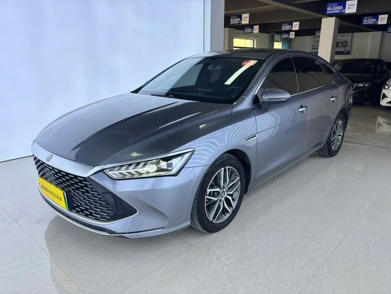 BYD Qin PLUS 2021 DM-i 55KM Flagship exterior photo 1 BYD Qin PLUS 2021 DM-i 55KM Flagship exterior photo 1