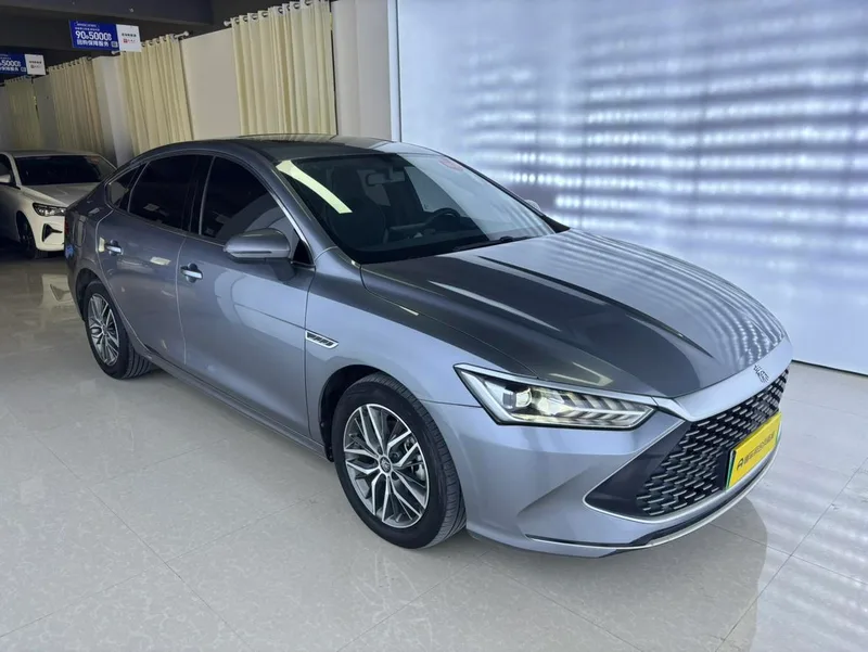 BYD Qin PLUS 2021 DM-i 55KM Flagship exterior photo 3 BYD Qin PLUS 2021 DM-i 55KM Flagship exterior photo 3