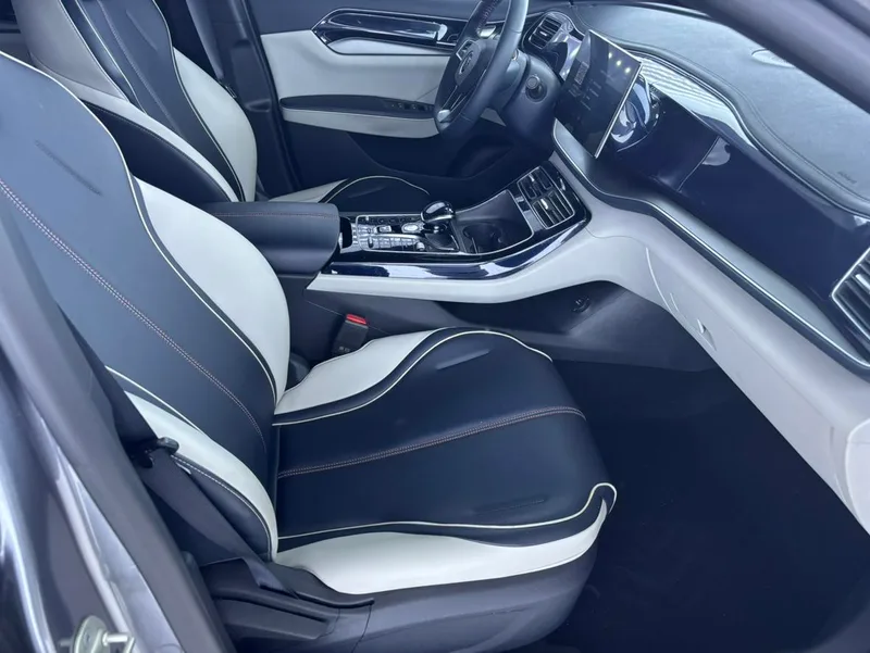 BYD Qin PLUS 2021 DM-i 55KM Flagship interior photo 11 BYD Qin PLUS 2021 DM-i 55KM Flagship interior photo 11