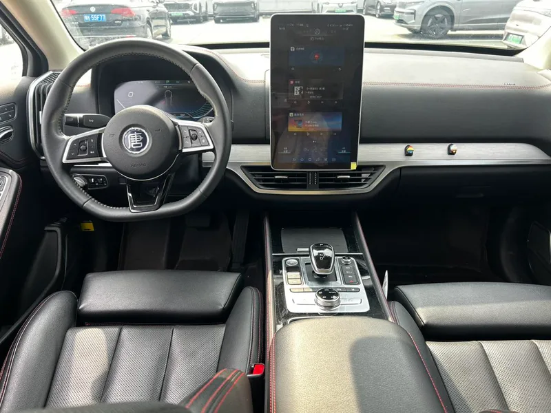 BYD Tang DM 2019 DM 2.0T Full-time four-wheel drive Zhilian Genesis Edition 7 seat Country VI exterior photo 5 BYD Tang DM 2019 DM 2.0T Full-time four-wheel drive Zhilian Genesis Edition 7 seat Country VI exterior photo 5