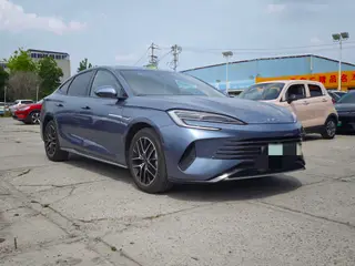 BYD Seal 2023 DM-i 1.5L 121KM Premium Trim exterior photo 3