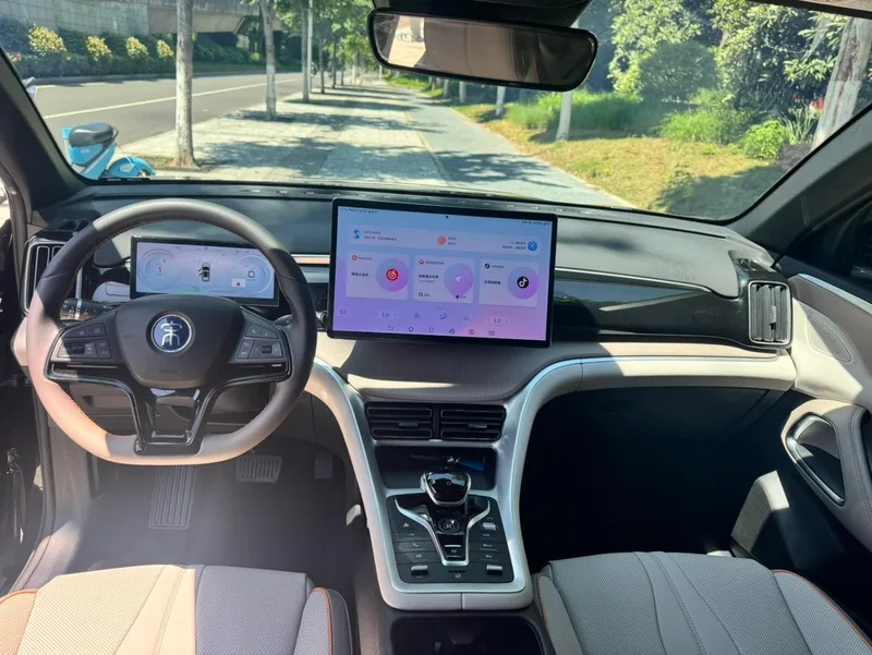 BYD Song Pro 2024 DM-i Glory Edition 110km Excellence-type exterior photo 5 BYD Song Pro 2024 DM-i Glory Edition 110km Excellence-type exterior photo 5