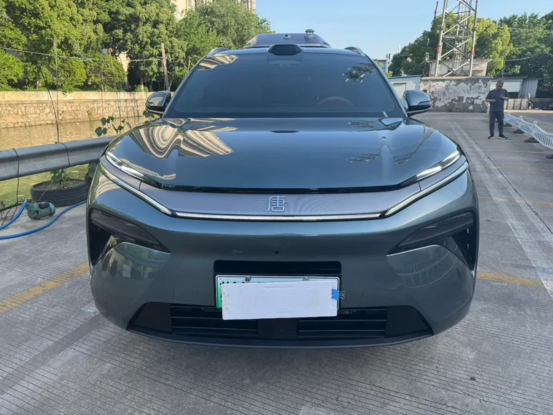 BYD Tang L 2025 DM-p 175KM Four-wheel drive drone player version exterior photo 2 BYD Tang L 2025 DM-p 175KM Four-wheel drive drone player version exterior photo 2