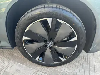 BYD Tang L 2025 DM-p 175KM Four-wheel drive drone player version exterior photo 10 BYD Tang L 2025 DM-p 175KM Four-wheel drive drone player version exterior photo 10