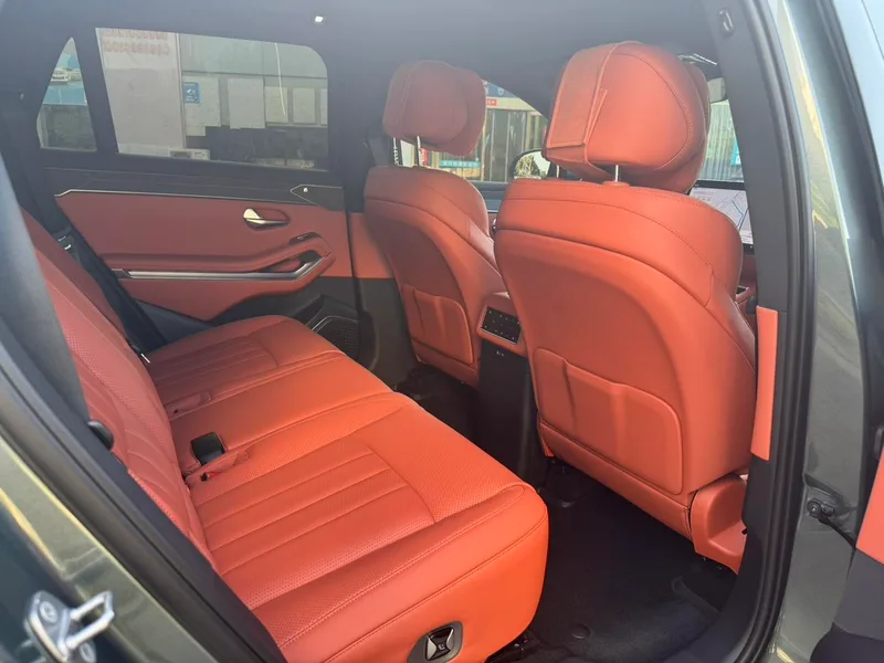 BYD Tang L 2025 DM-p 175KM Four-wheel drive drone player version interior photo 12 BYD Tang L 2025 DM-p 175KM Four-wheel drive drone player version interior photo 12