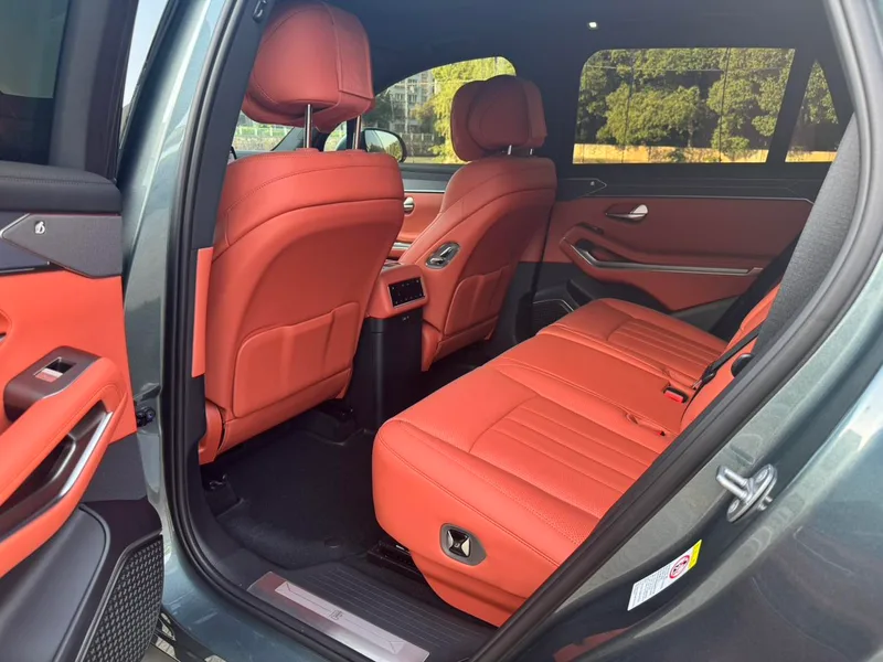 BYD Tang L 2025 DM-p 175KM Four-wheel drive drone player version interior photo 15 BYD Tang L 2025 DM-p 175KM Four-wheel drive drone player version interior photo 15