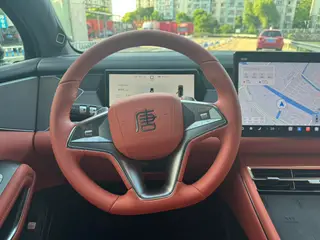 BYD Tang L 2025 DM-p 175KM Four-wheel drive drone player version interior photo 18 BYD Tang L 2025 DM-p 175KM Four-wheel drive drone player version interior photo 18