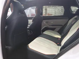 BYD Song PLUS DM 2024 DM-i Версия славы 110KM Флагман PLUS интерьер фото 6 BYD Song PLUS DM 2024 DM-i Версия славы 110KM Флагман PLUS интерьер фото 6