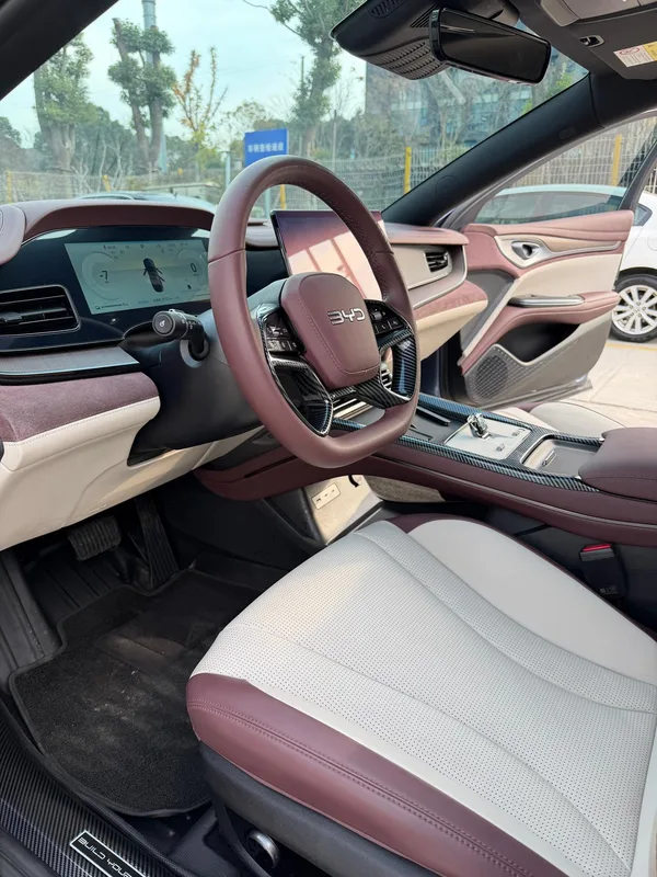 BYD Seal 2024 Glory Edition DM-i 1.5L 121KM Premium Trim exterior photo 6 BYD Seal 2024 Glory Edition DM-i 1.5L 121KM Premium Trim exterior photo 6