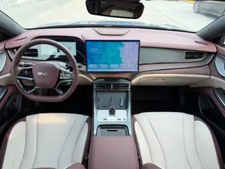 BYD Seal 2024 Glory Edition DM-i 1.5L 121KM Premium Trim interior photo 8 BYD Seal 2024 Glory Edition DM-i 1.5L 121KM Premium Trim interior photo 8
