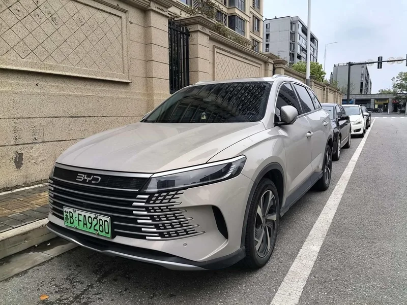 BYD Sea Lion 05DM 2025 DM-i 115KM Flagship exterior photo 1 BYD Sea Lion 05DM 2025 DM-i 115KM Flagship exterior photo 1