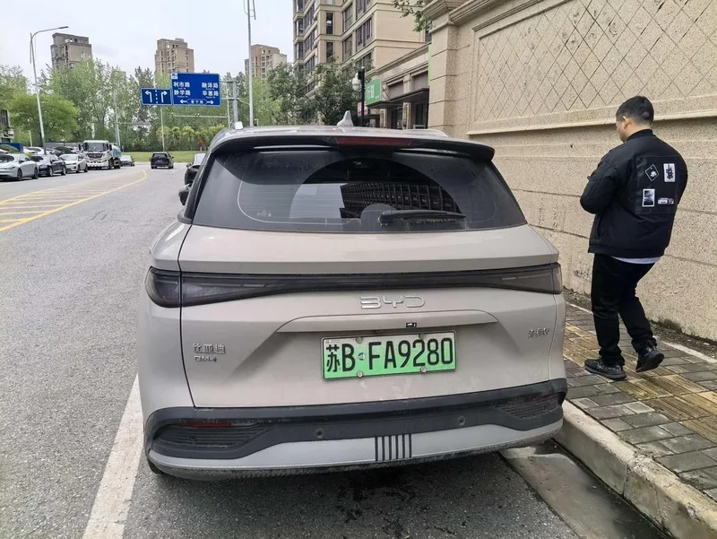BYD Sea Lion 05DM 2025 DM-i 115KM Flagship exterior photo 5 BYD Sea Lion 05DM 2025 DM-i 115KM Flagship exterior photo 5