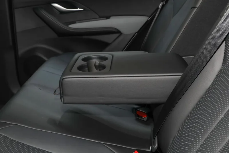 BYD Sea Lion 05DM 2025 DM-i 115KM Flagship interior photo 14 BYD Sea Lion 05DM 2025 DM-i 115KM Flagship interior photo 14