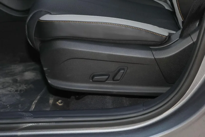 BYD Sea Lion 05DM 2025 DM-i 115KM Flagship interior photo 15 BYD Sea Lion 05DM 2025 DM-i 115KM Flagship interior photo 15