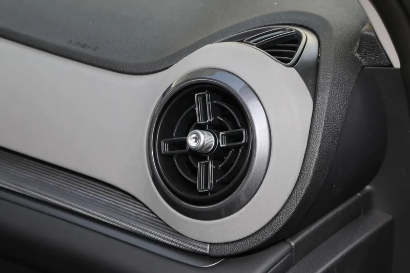 BYD Sea Lion 05DM 2025 DM-i 115KM Flagship interior photo 16 BYD Sea Lion 05DM 2025 DM-i 115KM Flagship interior photo 16