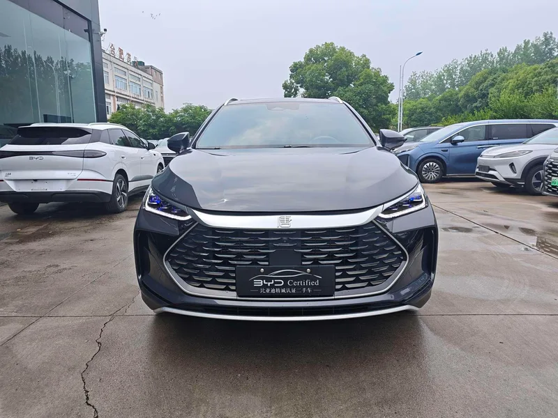 BAIC Tang DM 2024 Glory Edition DM-i 112KM Honor type exterior photo 2