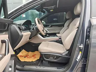 BAIC Tang DM 2024 Glory Edition DM-i 112KM Honor type interior photo 7