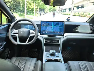BYD Song L DM 2025 Versión de conducción inteligente DM-i 112KM Tipo de superación interior foto 6