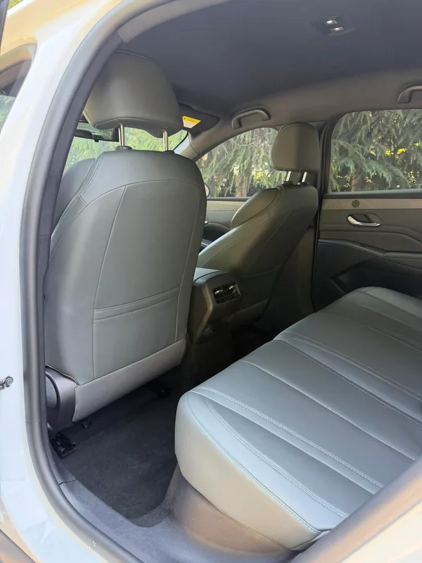 BYD Qin PLUS 2025 Smart Driving Version DM-i 55KM Leading Type exterior photo 5 BYD Qin PLUS 2025 Smart Driving Version DM-i 55KM Leading Type exterior photo 5