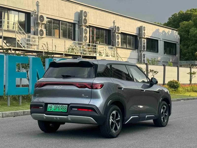 BYD Yuan UP 2024 401KM Leading Type exterior photo 4 BYD Yuan UP 2024 401KM Leading Type exterior photo 4