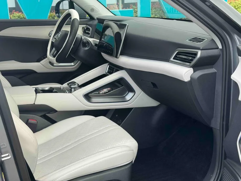 BYD Yuan UP 2024 401KM Leading Type interior photo 9 BYD Yuan UP 2024 401KM Leading Type interior photo 9