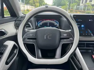 BYD Yuan UP 2024 401KM Leading Type interior photo 12 BYD Yuan UP 2024 401KM Leading Type interior photo 12