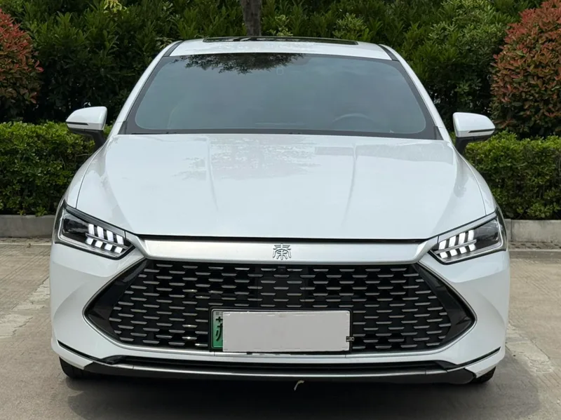 BYD Qin PLUS 2023 DM-i Champion Edition 55KM Transcendent exterior photo 2 BYD Qin PLUS 2023 DM-i Champion Edition 55KM Transcendent exterior photo 2
