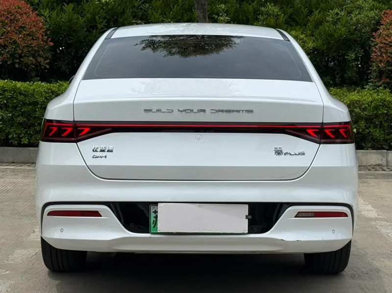 BYD Qin PLUS 2023 DM-i Champion Edition 55KM Transcendent exterior photo 4 BYD Qin PLUS 2023 DM-i Champion Edition 55KM Transcendent exterior photo 4