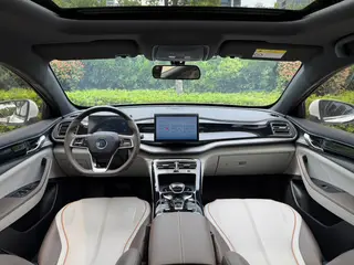 BYD Qin PLUS 2023 DM-i Champion Edition 55KM Transcendent exterior photo 8 BYD Qin PLUS 2023 DM-i Champion Edition 55KM Transcendent exterior photo 8