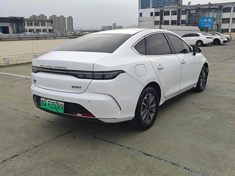 BYD Destroyer 05 2024 Glory Edition DM-i 55KM Luxury type exterior photo 4 BYD Destroyer 05 2024 Glory Edition DM-i 55KM Luxury type exterior photo 4