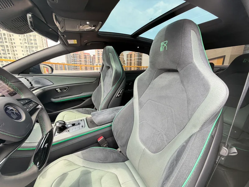 BYD han 2022 610KM Four-wheel drive Qianshancui Limited Edition interior photo 16 BYD han 2022 610KM Four-wheel drive Qianshancui Limited Edition interior photo 16