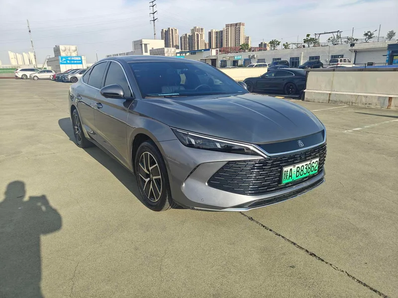 BYD Qin L 2024 DM-i 120KM Leading Type exterior photo 3 BYD Qin L 2024 DM-i 120KM Leading Type exterior photo 3