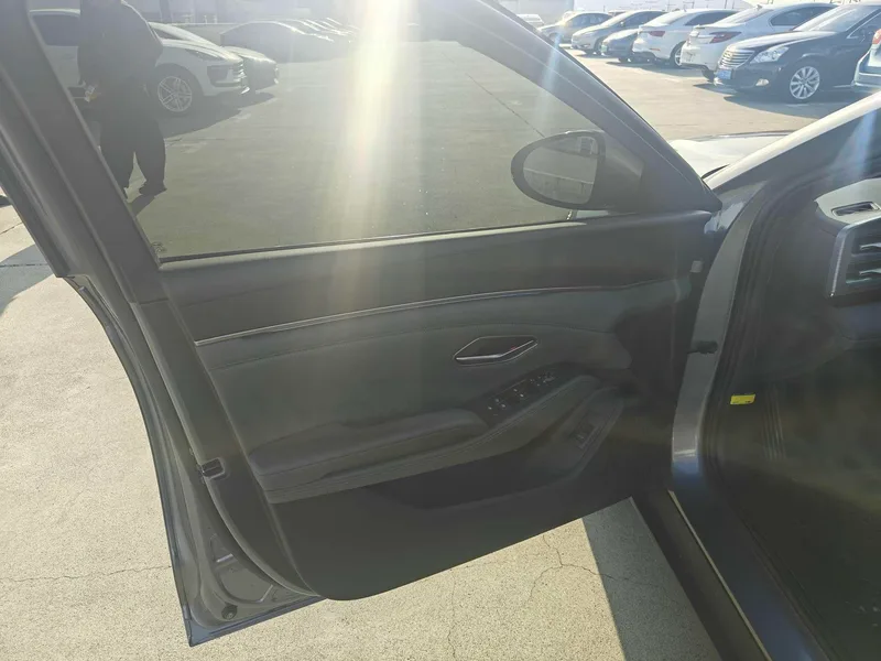 BYD Qin L 2024 DM-i 120KM Leading Type interior photo 9 BYD Qin L 2024 DM-i 120KM Leading Type interior photo 9