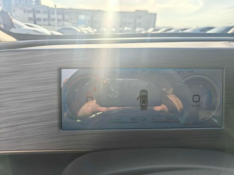 BYD Qin L 2024 DM-i 120KM Leading Type interior photo 11 BYD Qin L 2024 DM-i 120KM Leading Type interior photo 11