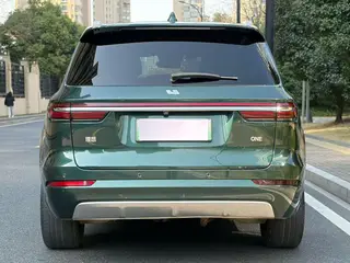 Li Auto ONE 2021 extended range 6 Seat plate interior photo 8 Li Auto ONE 2021 extended range 6 Seat plate interior photo 8