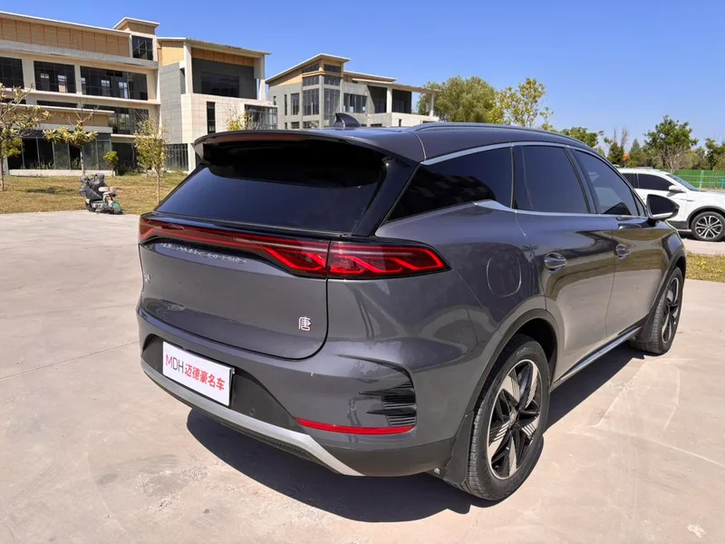 BAIC Tang DM 2024 Glory Edition DM-i 112KM Premium Trim interior photo 9 BAIC Tang DM 2024 Glory Edition DM-i 112KM Premium Trim interior photo 9