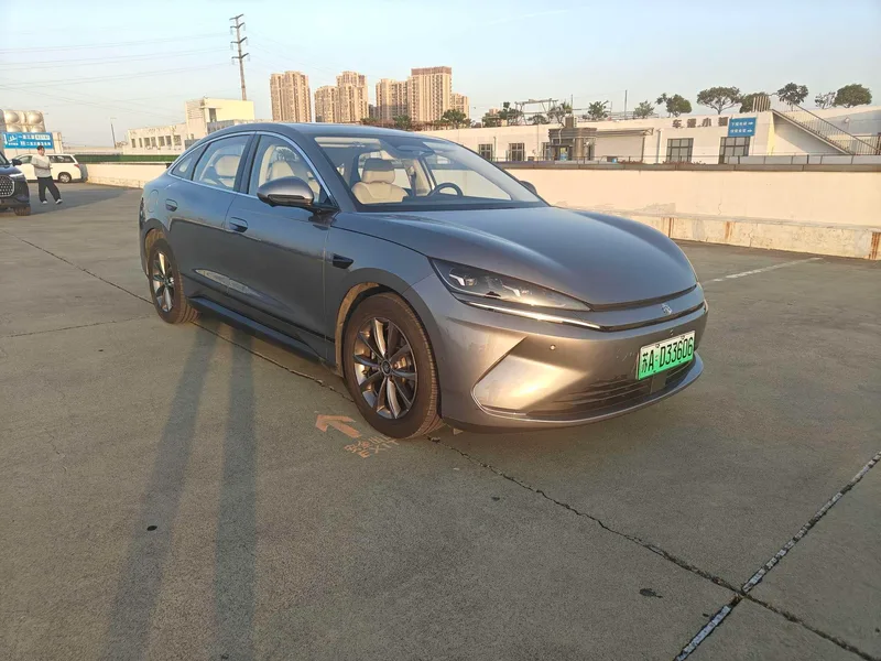 BYD Qin L 2025 545KM Transcendent exterior photo 3 BYD Qin L 2025 545KM Transcendent exterior photo 3