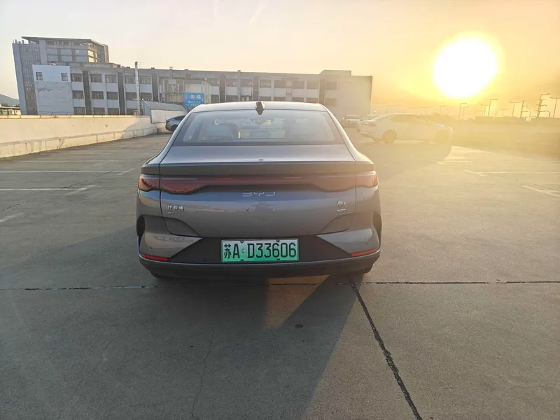 BYD Qin L 2025 545KM Transcendent exterior photo 5 BYD Qin L 2025 545KM Transcendent exterior photo 5