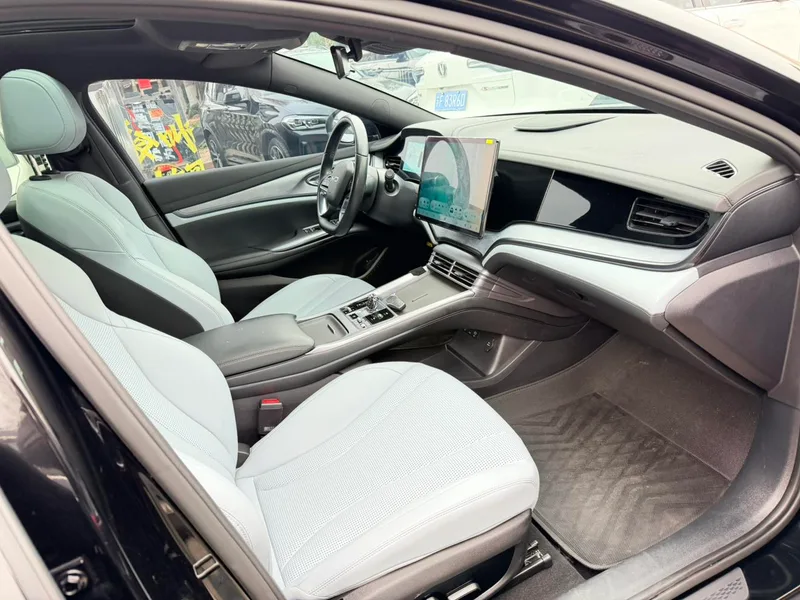 BYD Seal 2023 DM-i 1.5L 121KM Luxury type interior photo 12 BYD Seal 2023 DM-i 1.5L 121KM Luxury type interior photo 12