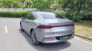 BYD Qin PLUS 2021 DM-i 120KM Flagship exterior photo 5 BYD Qin PLUS 2021 DM-i 120KM Flagship exterior photo 5